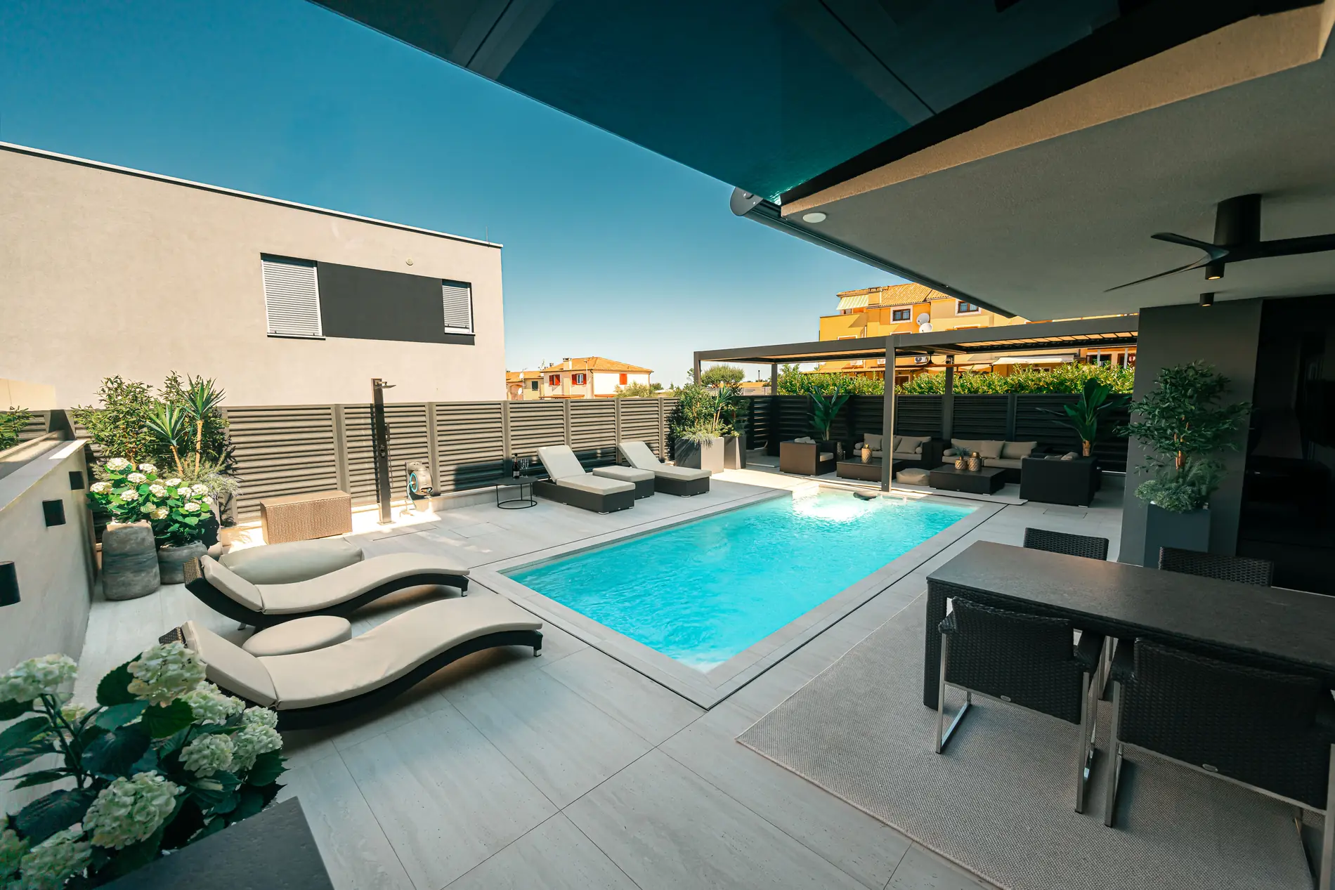 Velora — terrace lounge